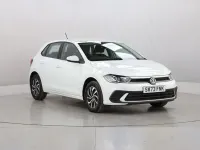 Käytetty VW Polo Life 95 HP (69 kW) 2023 Valkoinen Viistoperä