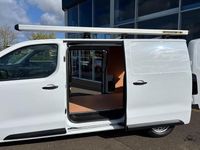 Used Peugeot Expert Premium 102 HP (75 kW) 2022 White Van