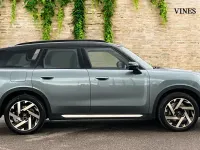 Used Mini Countryman 168 HP (123 kW) 2024 Green SUV