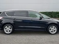 Used Ford S-MAX Titanium 190 HP (139 kW) 2022 Black MPV