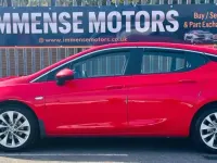 Begagnad Vauxhall Astra 125 HK (91 kW) 2016 Röd Halvkombi