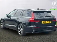 Usado Volvo V60 R-Design 2022 Negro Familiar