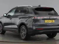 Usado VW Tiguan Match 130 HP (95 kW) 2024 Cinzento SUV