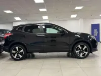 Used Nissan Qashqai N-Vision 130 HP (95 kW) 2017 Black SUV