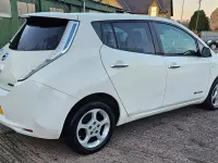 Used Nissan Leaf Acenta 80 kW (109 HP) 2015 White Hatchback