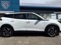 Second-hand Peugeot e-2008 Allure+ 98 kW (134 CP) 2022 Alb SUV