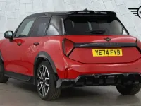 Used Mini Cooper Hatch 154 HP (113 kW) 2024 Red Hatchback