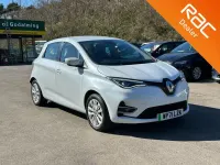 Used Renault Zoe Iconic 100 kW (136 HP) 2021 White Hatchback
