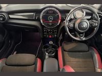 Used Mini John Cooper Works Hatch 228 HP (167 kW) 2018 White Hatchback