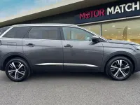 Usado Peugeot 5008 GT 130 HP (95 kW) 2023 Cinzento SUV
