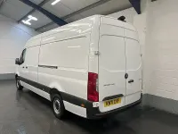 Used Mercedes Sprinter Progressive 150 HP (110 kW) 2021 White Van