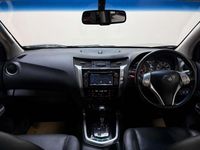 Used Nissan Navara Tekna 190 HP (139 kW) 2017 Grey Pickup