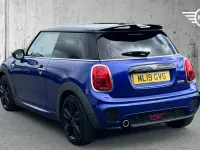 Used Mini Cooper Hatch 134 HP (98 kW) 2019 Blue Hatchback
