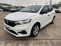 Used Dacia Sandero Essentiel 66 HP (48 kW) 2022 White