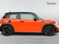 Used Mini Cooper S Hatch 189 HP (139 kW) 2019 Orange Hatchback
