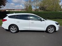 Used Ford Focus Zetec 120 HP (88 kW) 2019 White Estate