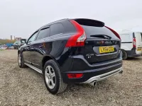 Usado Volvo XC60 R-Design 163 HP (119 kW) 2012 Preto SUV