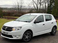 Used Dacia Sandero Ambiance 2015 White Hatchback