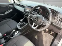 Used Renault Clio Iconic 2022 White Hatchback