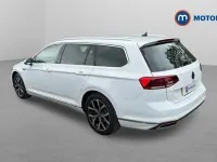 Begagnad VW Passat GTE 218 HK (160 kW) 2023 Kombi
