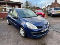 Used Renault Clio II Expression 2006 Blue Hatchback