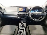 Used Hyundai Kona SE 120 HP (88 kW) 2022 Red SUV