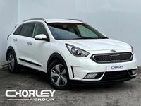 Used Kia Niro 139 HP (102 kW) 2017 White SUV