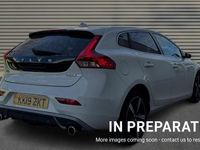 Used Volvo V40 R-Design 122 HP (89 kW) 2019 White Hatchback