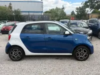 Used Smart ForFour Premium 71 HP (52 kW) 2015 Blue Hatchback