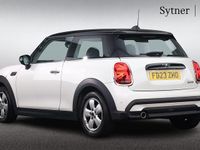 Used Mini Cooper Classic 134 HP (98 kW) 2023 White Hatchback