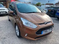 Usado Ford B-MAX Titanium 105 HP (77 kW) 2017 Castanho Monovolume