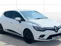 Used Renault Clio Iconic 90 HP (66 kW) 2018 White Hatchback