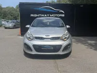 Used Kia Rio 84 HP (61 kW) 2013 Silver Hatchback