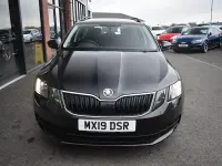 Begagnad Skoda Octavia 115 HK (84 kW) 2019 Svart Halvkombi