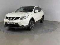 Used Nissan Qashqai Tekna 2016 Pure white SUV