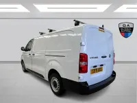 Used Vauxhall Vivaro S 145 HP (106 kW) 2021 White MPV