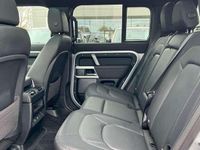 Używany Land Rover Defender SE Dynamic 404 KM (297 kW) 2024 Srebrny SUV