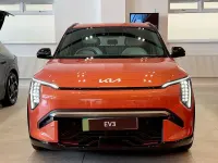 Used Kia EV3 GT-Line 147 kW (201 HP) 2025 Orange SUV