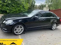 Używany Mercedes E250 2013 Czarny Sedan/Limuzyna