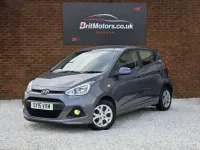 Usado Hyundai i10 SE 87 HP (63 kW) 2015 Cinzento Citadino