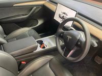 Used Tesla Model Y Long Range RWD 255 kW (347 HP) 2025 White SUV