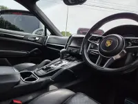 Used Porsche Cayenne 385 HP (283 kW) 2016 White SUV