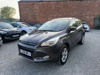 Usado Ford Kuga Zetec 150 CV (110 kW) 2016 Gris SUV