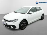 Begagnad VW Polo Life 2024 Vit Halvkombi