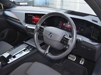 Second-hand Vauxhall Astra GS Line 180 CP (132 kW) 2022 Roșu Hatchback