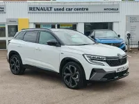 Used Renault Austral Techno Esprit Alpine 200 HP (147 kW) 2023 White with black roof  SUV