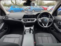 Begagnad BMW 330e Performance 2021 Grå Kombi
