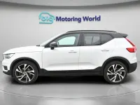 Begagnad Volvo XC40 R-Design Pro 197 HK (144 kW) 2021 Vit SUV