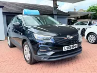 Used Vauxhall Grandland X S 130 HP (95 kW) 2019 Black SUV