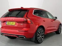 Used Volvo XC60 R-Design Pro 247 HP (181 kW) 2019 Red SUV